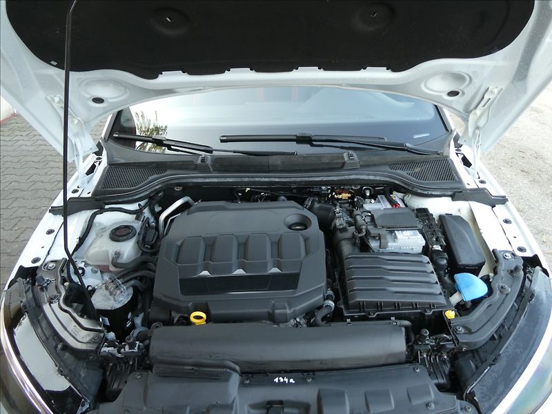 Škoda Scala 1,6 TDi DSG Monte Carlo,DPH,ČR - fotka 42 z 46