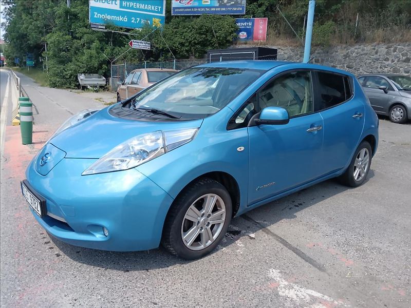 Nissan Leaf 0,0 electric drive  Basis - fotka 4 z 17