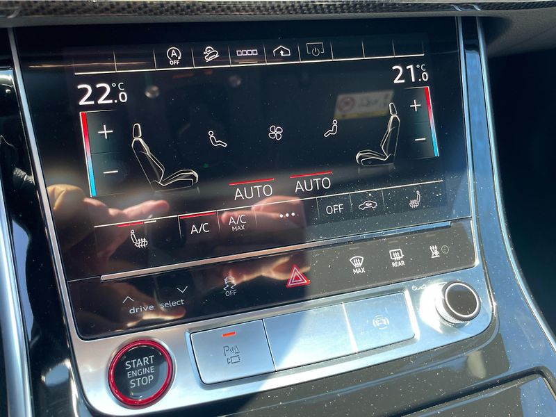 Audi SQ8 4.0 TFSI - fotka 21 z 25