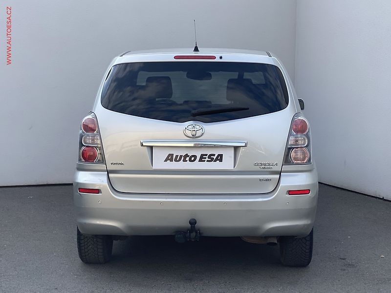 Toyota Corolla Verso (2008) 2.2 D-4D, AC, TZ, park.asist - fotka 5 z 16