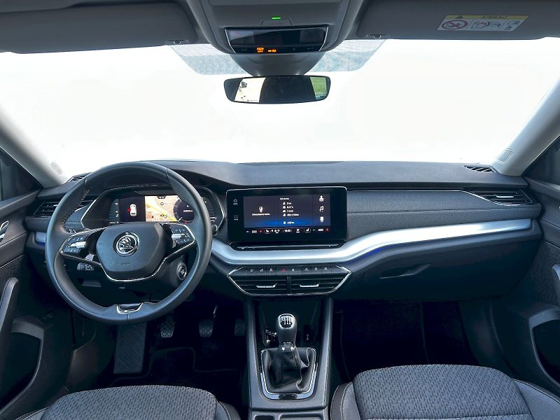 Škoda Octavia (2023) Combi 2.0 TDI 85kW MP6 Style - fotka 5 z 35