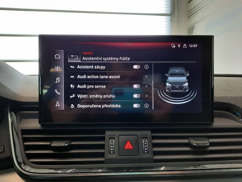 Audi Q5 (2021) 45 TFSI quattro (195kW/265k) S - fotka 17 z 26