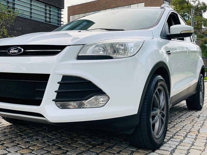 Ford Kuga 2.0TDCi 4x4 MAN SERVISKA TAŽNÉ - fotka 41 z 42