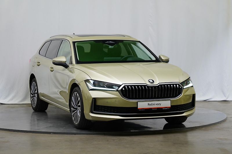 Škoda Superb - fotka 8 z 30