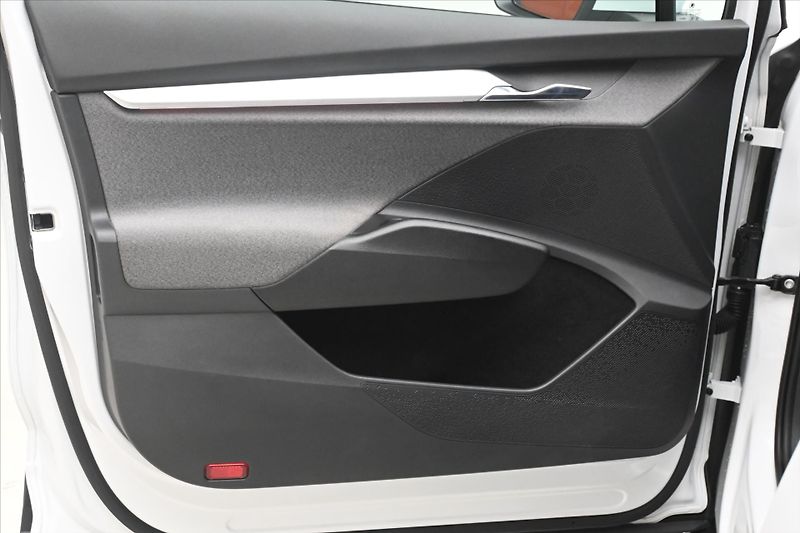 Škoda Enyaq iV 80 150kW 82kWh Záruka až 3 - fotka 25 z 31