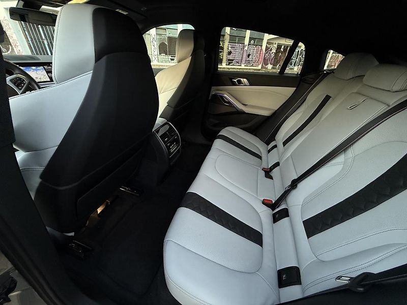 BMW X6 (2023) BMW X6M laser, H&K,  - fotka 18 z 41