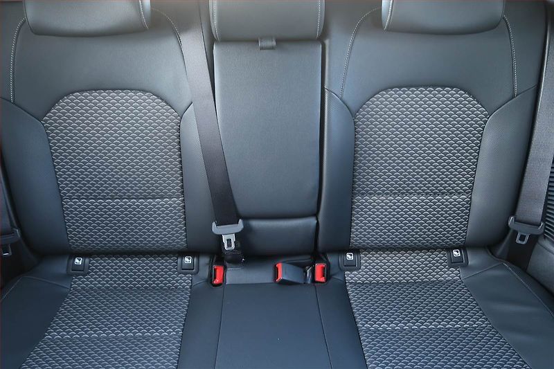 Kia XCeed (2025) Plug-in-Hybrid, DPH, Navigace - fotka 10 z 25