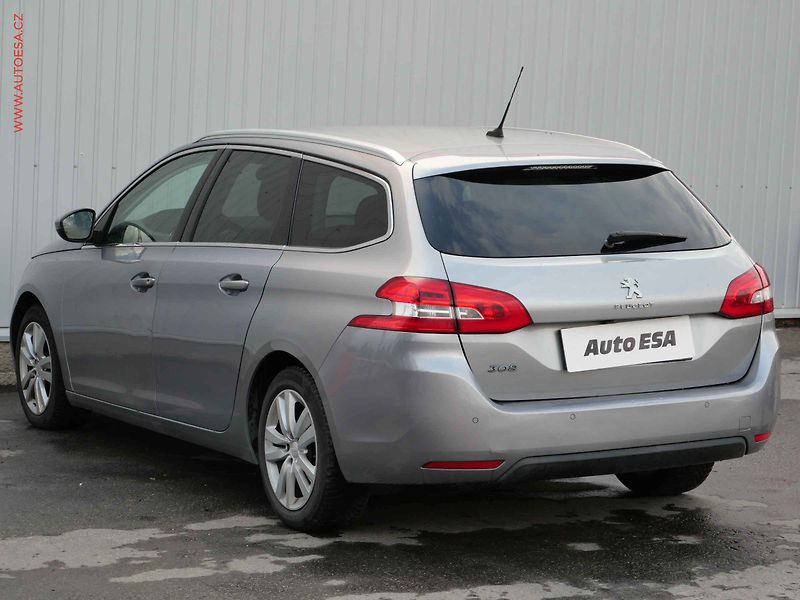 Peugeot 308 (2015) 1.2 PT, ČR, Active - fotka 6 z 18