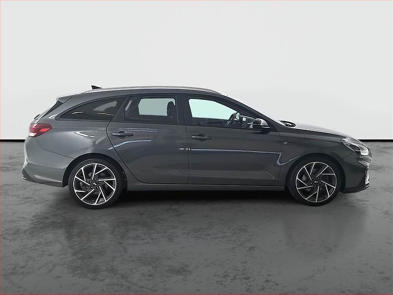 Hyundai i30 (2022) N-Line 1.5 T-GDI MHEV - fotka 6 z 16