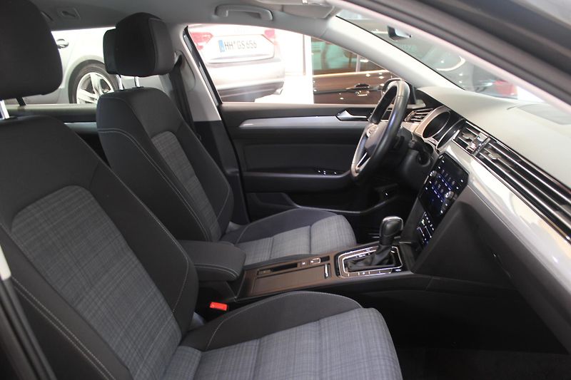 Volkswagen Passat (2021) 2.0TDI DSG Nez.Topení LED - fotka 22 z 38