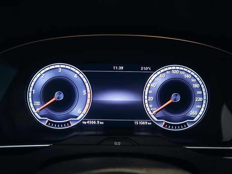 Volkswagen Passat 2.0TDI Highline 4M 176kW - fotka 8 z 29