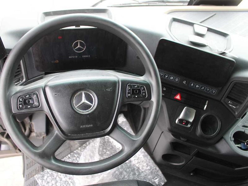 Mercedes-Benz Actros 1853, GIGASPACE, RETARDER, NAV - fotka 9 z 20