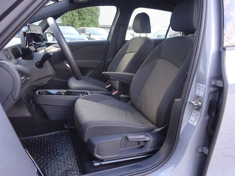 Volkswagen ID.3 (2024) Pro 150kW/62 kWh SOH 95% - fotka 15 z 28