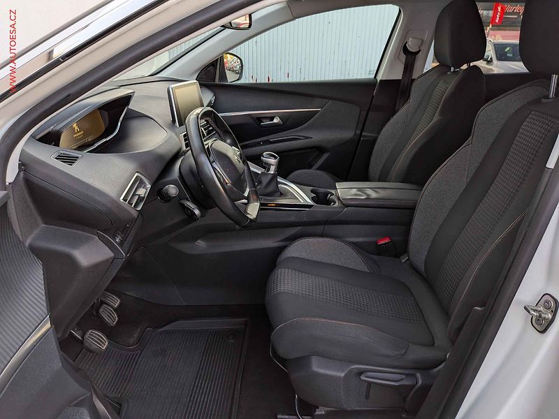 Peugeot 3008 (2018) 1.6HDi, ČR, AC, kamera - fotka 10 z 15