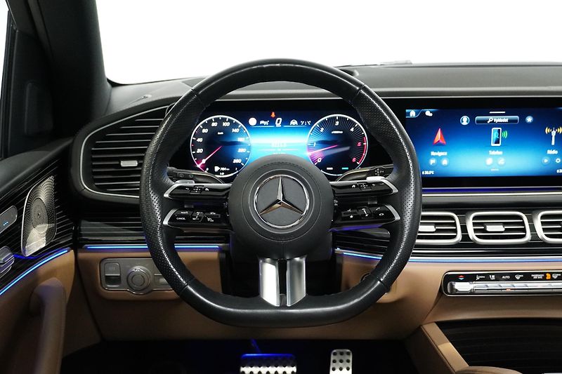 Mercedes-Benz GLS 350D,AMG,NZ.TOP,TAŽNÉ,ČR,ZARUK - fotka 27 z 42