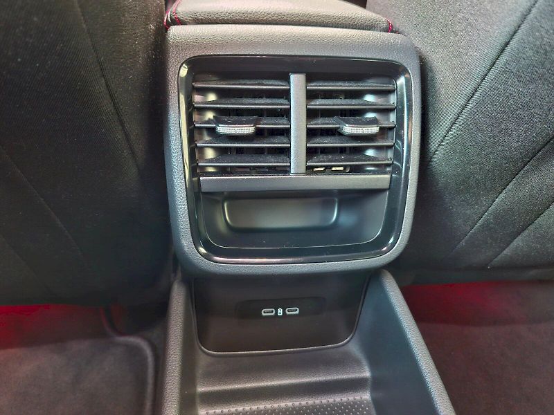 Škoda Octavia (2025) combi RS 2,0 TSI 195 KW 7-STUP - fotka 14 z 43