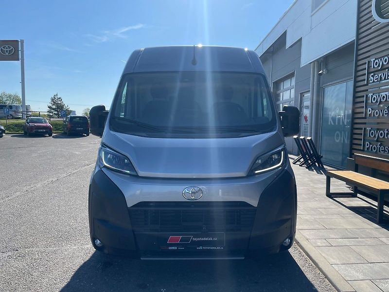 Toyota Proace Max 2.2 Diesel 180 - 8 AT FX - fotka 2 z 21