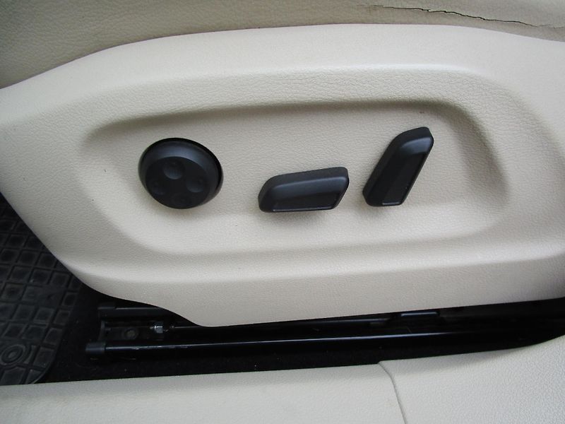 Volkswagen Tiguan 1,4TSi-90KW-STK+NOVÉ ROZVODY - fotka 9 z 18