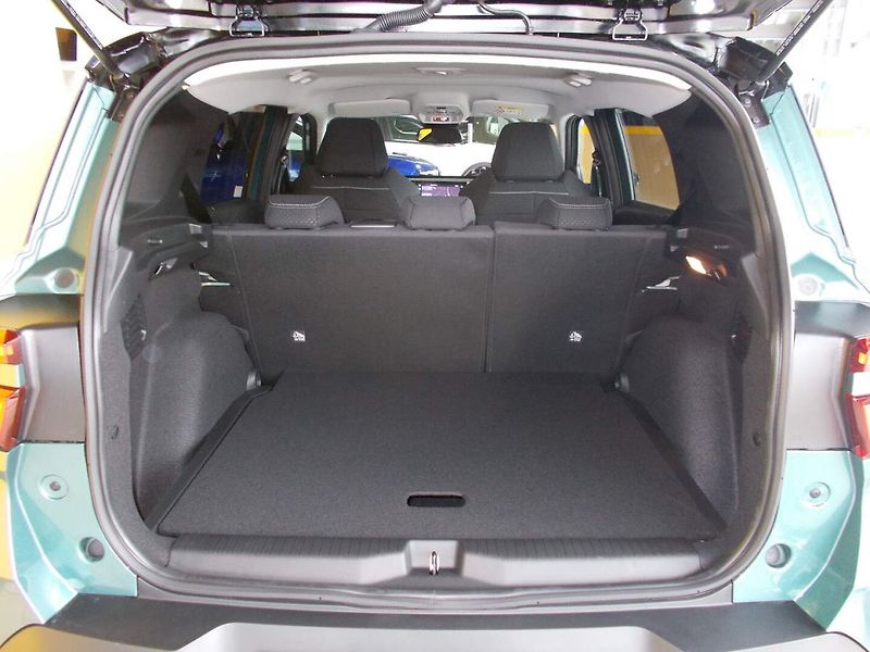 Opel Frontera (2026) Edition Hybrid 1.2 TURBO (81kW - fotka 9 z 30
