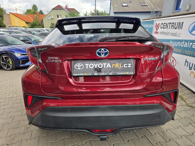 Toyota C-HR 1.8-HYBRID-AUTOMAT-TOP VÝBAVA - fotka 8 z 14