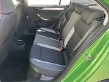 Škoda Rapid (2017) 1.0 TSI, ČR, AC, výhřev sed. - náhled 10