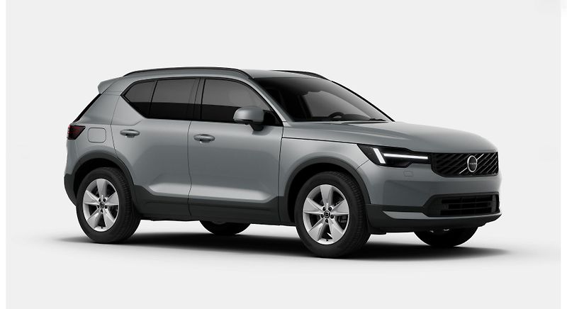 Volvo XC40 (2026) B3 ULTRA DARK AUT - fotka 7 z 14
