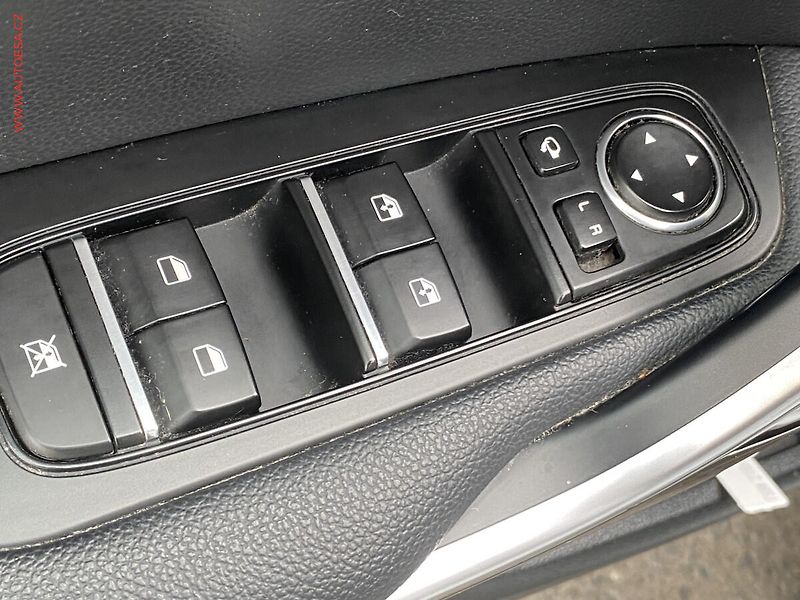 Kia ProCeed (2021) 1.5 T-GDi, GT Line, navi, TZ - fotka 11 z 18