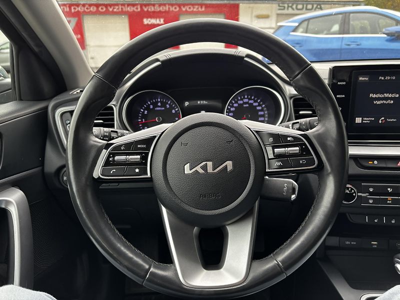 Kia Ceed (2023)  SW Spin 1.5 T-GDI (118 kW) - fotka 10 z 13