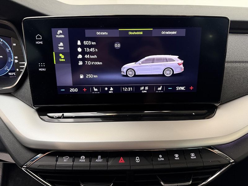 Škoda Octavia 2.0 TDI 110kW DSG Style Combi - fotka 7 z 13