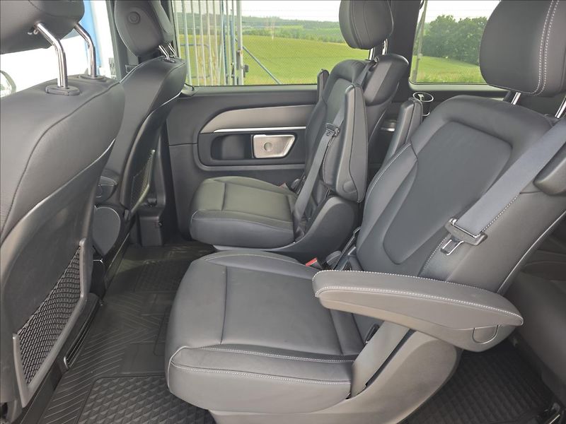 Mercedes-Benz Třídy V 300d 4MATIC,AVANTGARDE,AMG - fotka 16 z 24