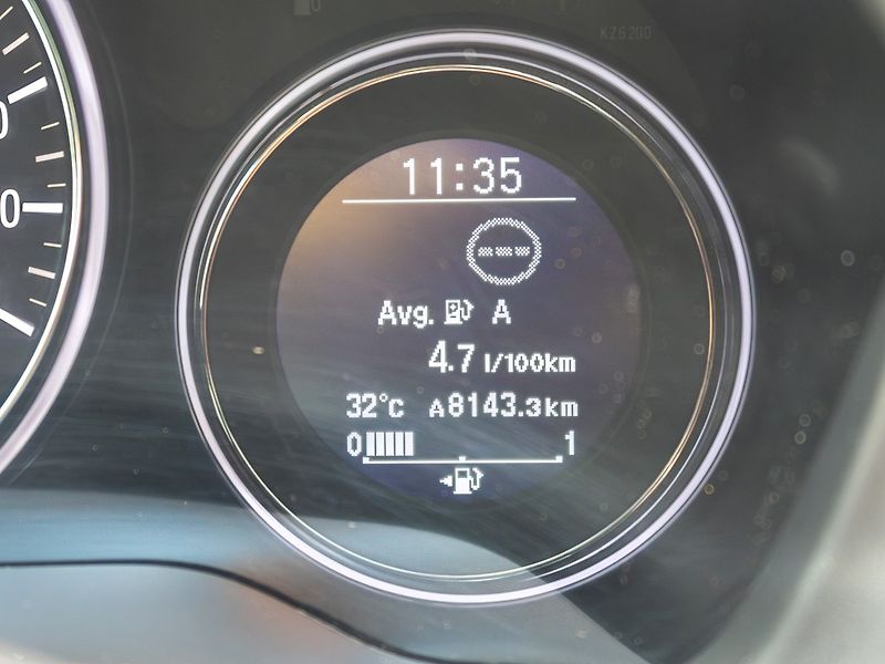 Honda HR-V (2016) 1.6D 88KW 2x ALU – WEBASTO - fotka 23 z 56
