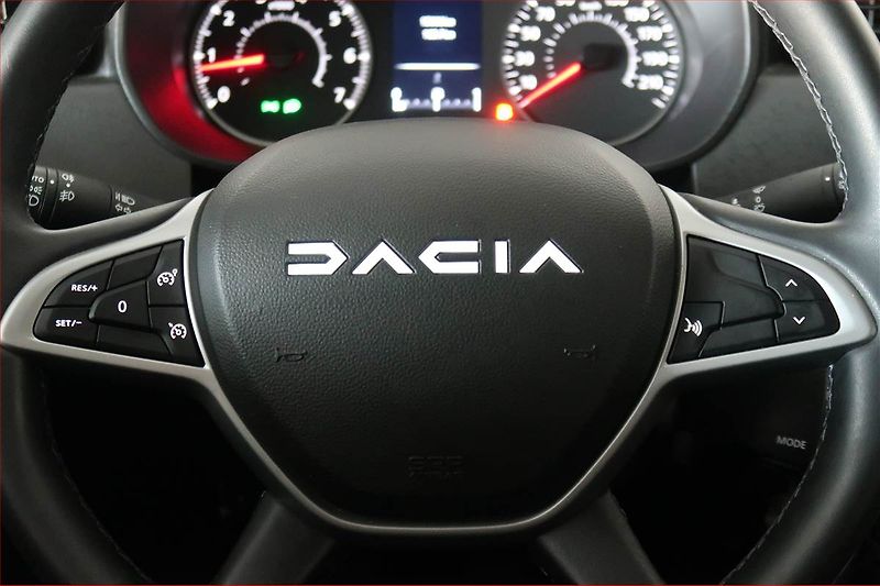 Dacia Duster (2024) 1.3 TCe - fotka 16 z 17