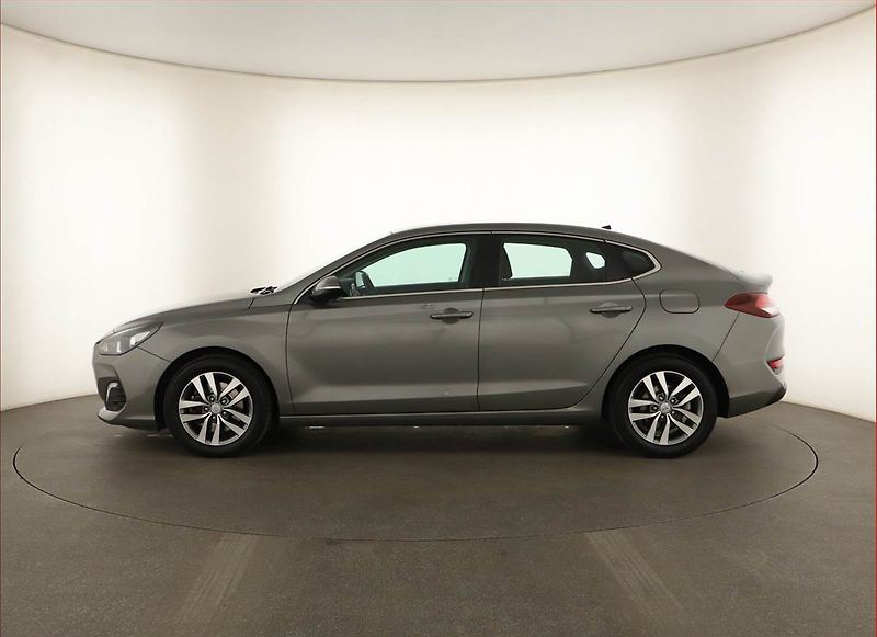 Hyundai i30 (2019) 1.6 CRDi, Serv.kniha, Tempomat - fotka 3 z 13
