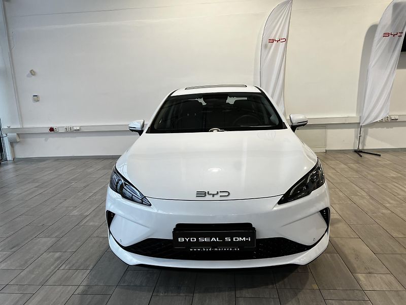 BYD Seal 5 DM-i (2025) Design - fotka 1 z 20