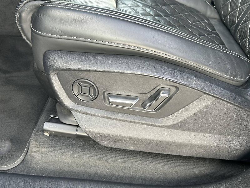 Audi Q7 50 Sline Quattro 8TT 3,0TDI - fotka 7 z 27