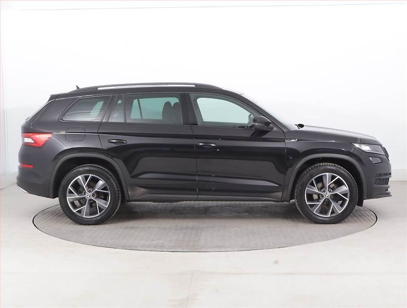 Škoda Kodiaq (2021) Sportline 1.5 TSI - fotka 6 z 18