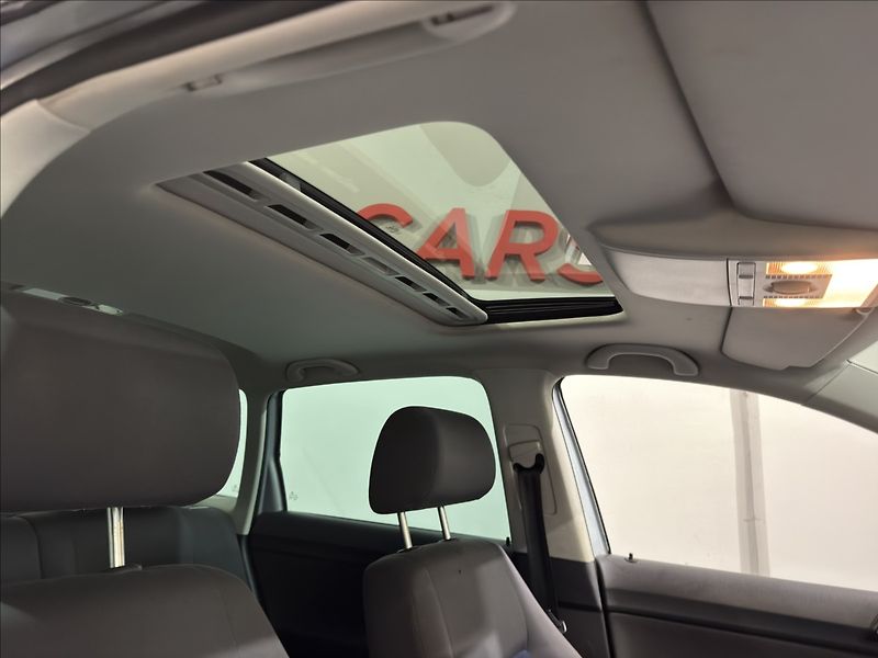 Volkswagen Polo 1,2   i TOUR ČIDLA ŠÍBR ALU ST - fotka 19 z 19