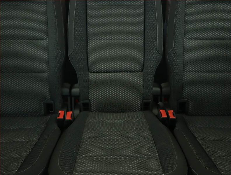 Volkswagen Touran (2021) Comfortline 2.0 TDI, Automat - fotka 10 z 16