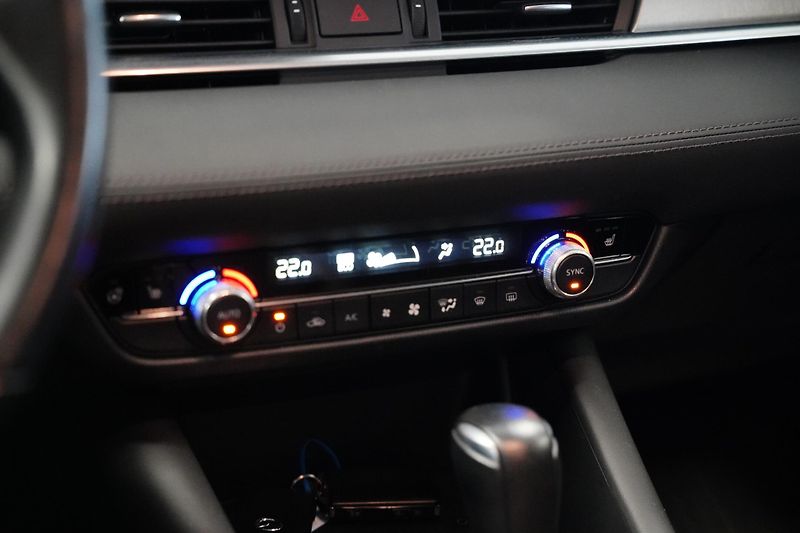 Mazda 6 - fotka 22 z 26