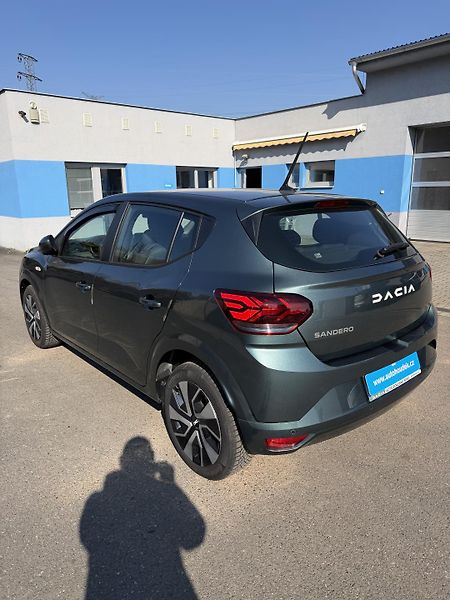 Dacia Sandero 1,0i 67kW LPG  - fotka 5 z 15