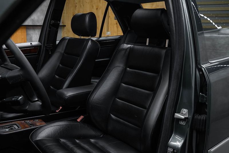 Mercedes-Benz Třídy E - fotka 7 z 20
