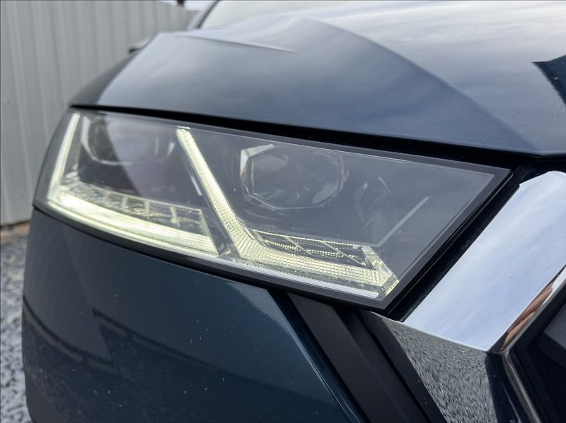 Škoda Octavia 2,0 TDI DSG STYLE+ DPH 1maj ČR - fotka 8 z 50