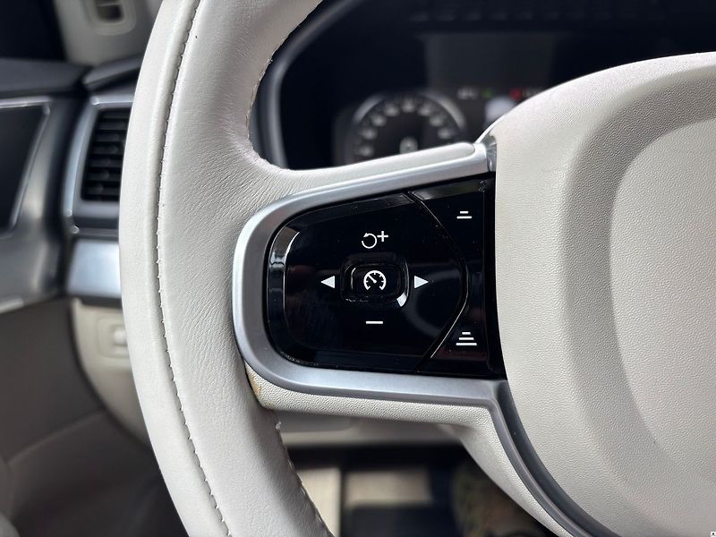 Volvo XC90 D5/2019/MOMENTUM.DPH.ZÁRUKA 12 - fotka 34 z 58
