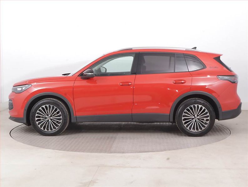 Volkswagen Tiguan (2025) Life 1.5 eTSI - fotka 3 z 20