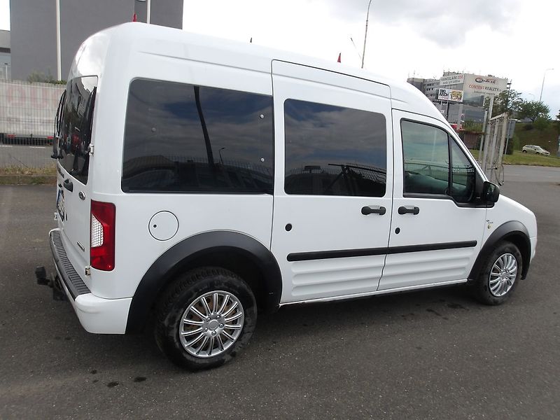 Ford Transit Connect 1,8TDCi L1H2 ČR NAJ.179000km ! - fotka 11 z 33
