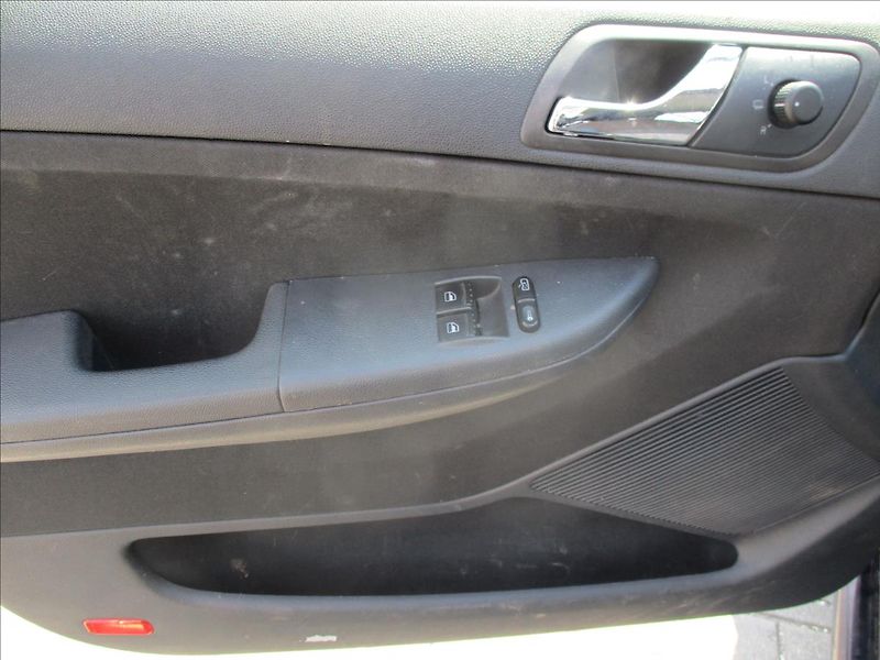 Škoda Fabia 1,2 i 47kw Klima, CZauto - fotka 21 z 41