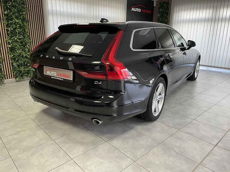 Volvo V90 2.0 D4 MOMENTUM SERVISKA - fotka 5 z 29