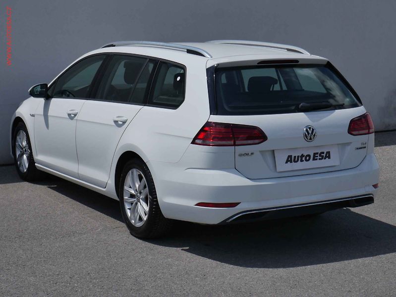 Volkswagen Golf (2018) 1.5 TSi, ČR, Comfortline - fotka 6 z 14