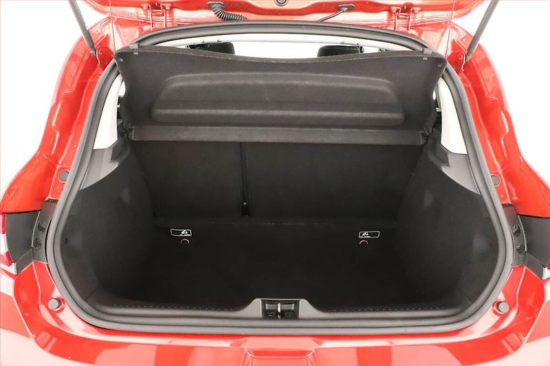 Renault Clio (2019) 0.9 TCe, Tempomat - fotka 15 z 16