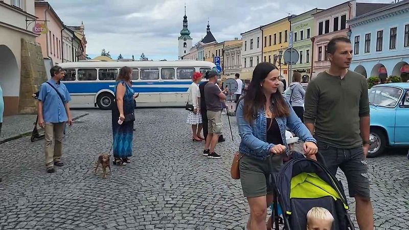 Svitavské náměstí bylo plné veteránů.